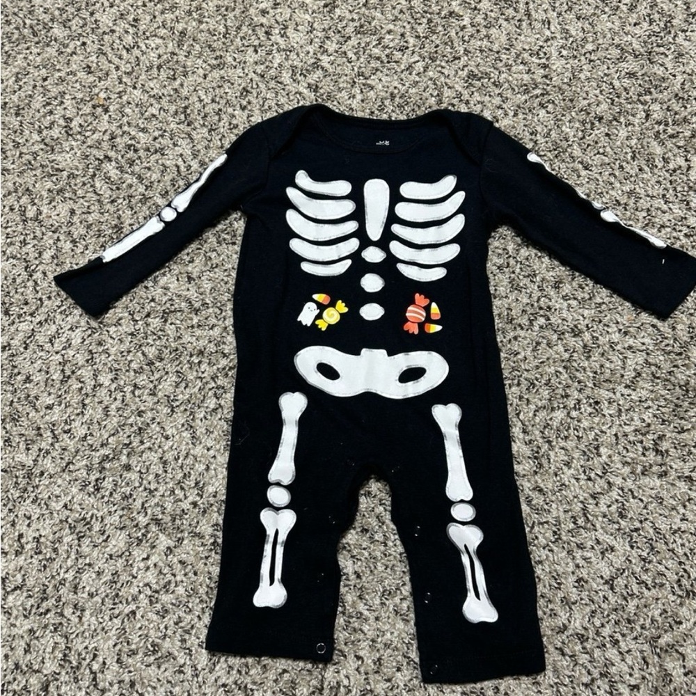 Baby’s skeleton pajamas